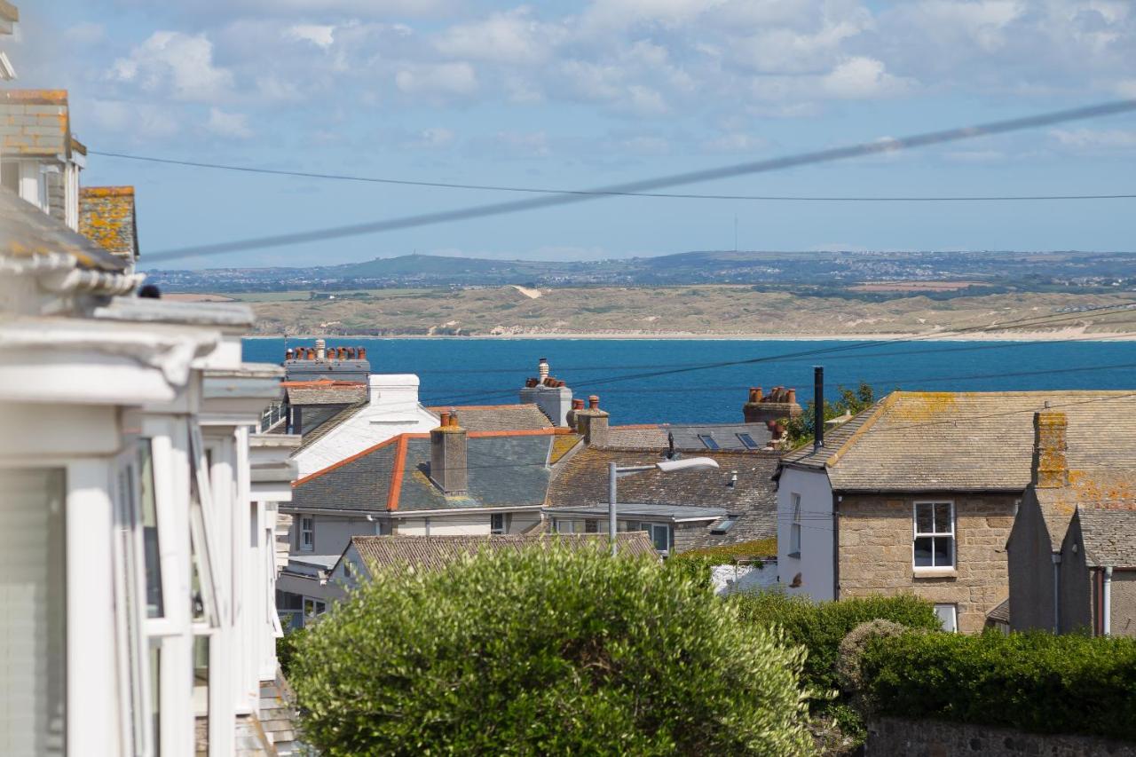 Seabreeze 3 - Seaview & Parking Lägenhet St Ives Exteriör bild