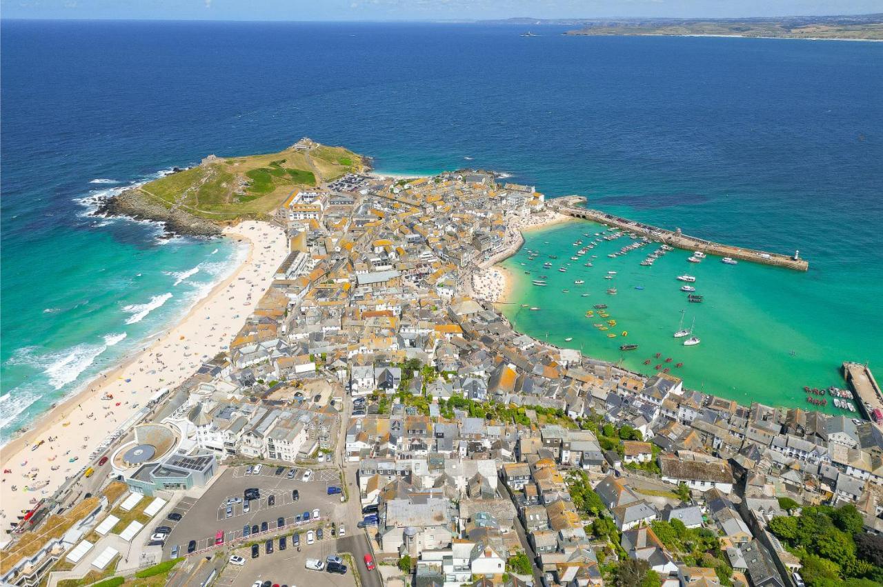 Seabreeze 3 - Seaview & Parking Lägenhet St Ives Exteriör bild